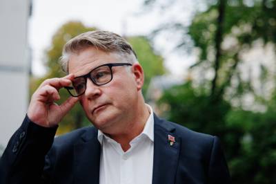 Mener Støre ikke har svart godt nok: – Arrogant