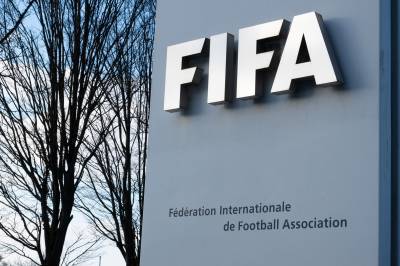 Sverige og Serbia er de neste landene etter Wales som trekker tilbake sin støtte til Infantino