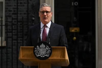 Starmer trekker seg som statsminister