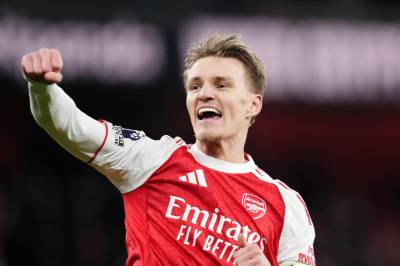 Ødegaard og Arsenal er PL-mestere: – Lidelsen er over