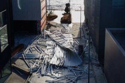 Kledningen har løsnet fra Kunstsilo