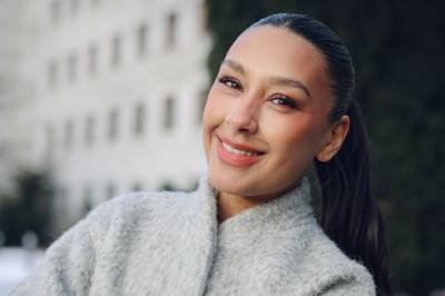 - Nå skal liksom jeg være singel. Nå som alle andre gifter seg og får barn