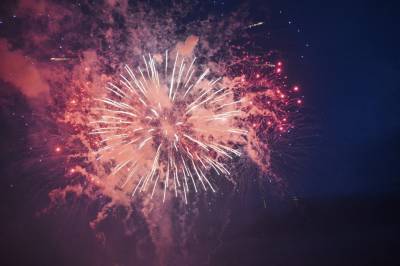 Opplever hvert år at noen bryter fyrverkerireglene: – Tenk på dyrene