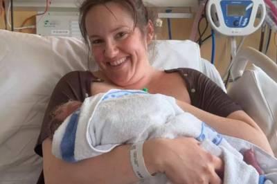 Influenserparet Camilla og Julie Lorentzen har fått barn