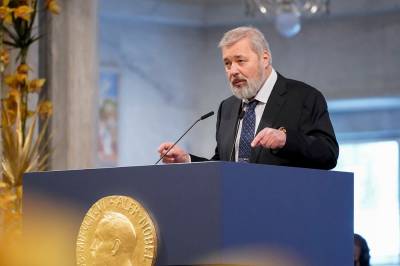 AFP: Den uavhengige russiske avisen Novaja Gazeta legger ned driften