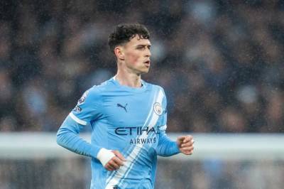 Phil Fodens magi holder Manchester City med i tittelkampen