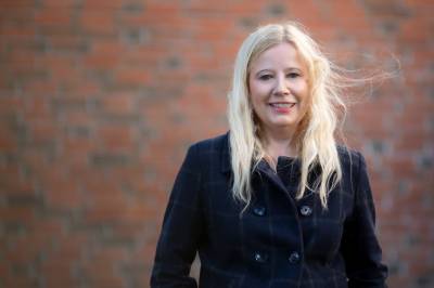 Professor fra Vestfold kritisk til lek med barbiedukker