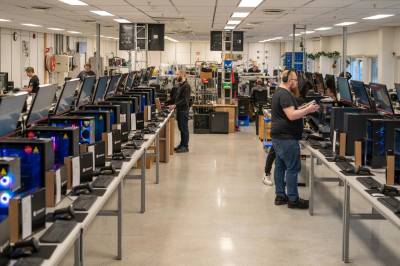 Etter Black Week: 8.000 gaming-PC-er i kø hos Komplett