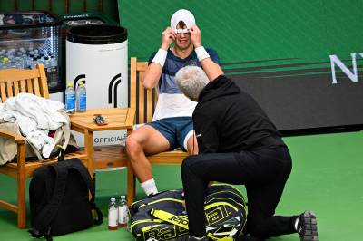 Tennisstjernen Holger Rune varsler comeback etter skrekkskade