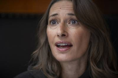 - Jeg knakk ribbeina hans