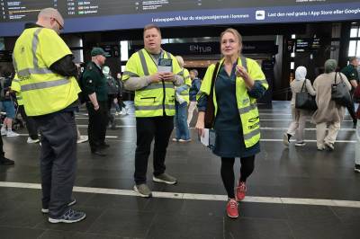 Streikevaktene ble bedt om å forlate Oslo S: – Det er synd