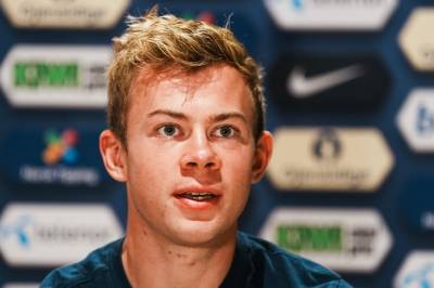 Fotballprofil utestenges i to kamper – anklages for å ha lurt dommer
