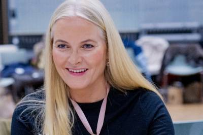 Bærer sørge-medaljong