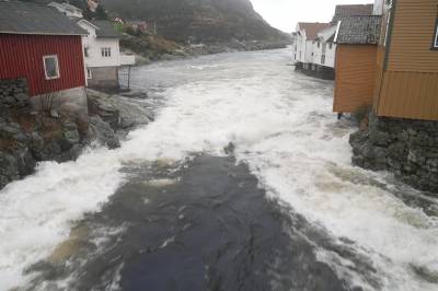 Skadene kommer fram etter flommen