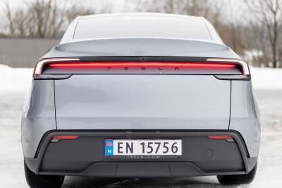 Nybilsalget våkner opp fra dvalen – Tesla tar revansj