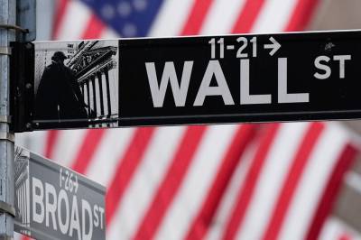 Wall Street faller kraftig fra start