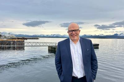 – Folk skal føle seg tryggere, og flere skal få bedre råd