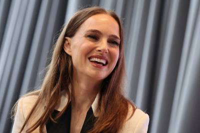 Natalie Portman venter sitt tredje barn