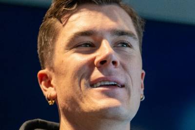 Nå har han offisielt tatt over gården