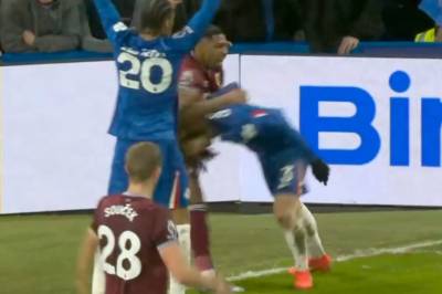 Ser rødt: – De er redd ham