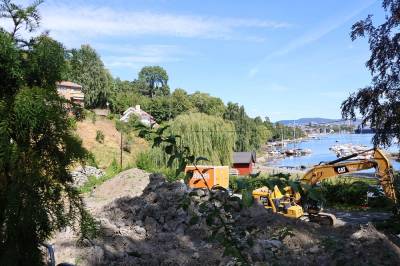 Slet med å selge Bygdøy-villa. Så gravde naboen et «loddrett, usikret stup»