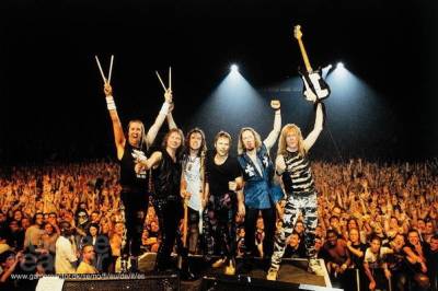 Pophouse, som eies av ABBA, investerer i Iron Maiden og bygger et digitalt univers