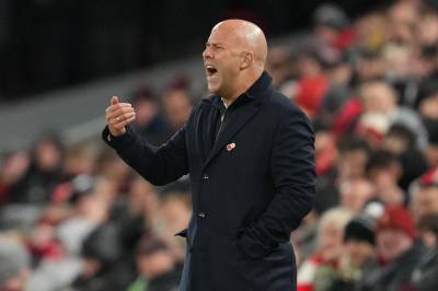 Arne Slot med uvanlig klage: – For lite landslagsspill