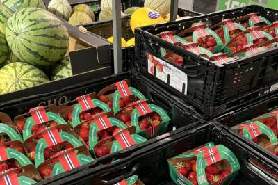 Uvanlig jordbærtrend: – Det gjør at de sliter