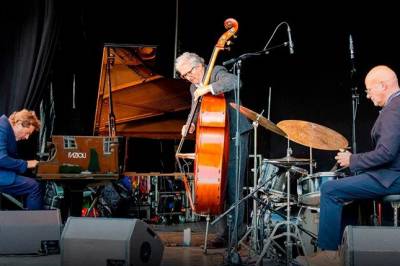 GinmanBlachmanDahl - Play Ballads