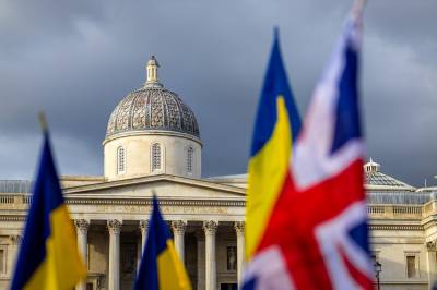 Storbritannia øker støtten til Ukraina på fireårsdagen for krigen: 