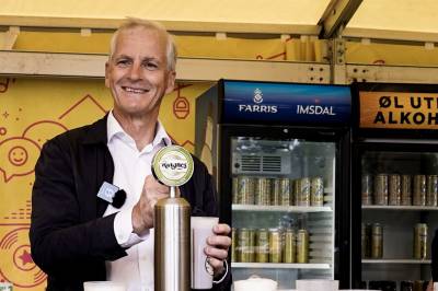 Regjeringen vil utvide skjenketidene under fotball-VM