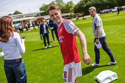 Røper elleville scener i tittelfeiring: – Helt sjukt!