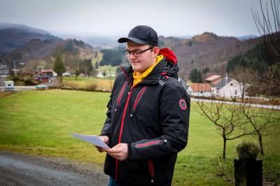 Jonathan (18) hadde aldri skrive ein tale i sitt liv – no er den ein av landets beste