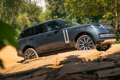 Biltest av Range Rover Electric: Markedets mest elegante elbil