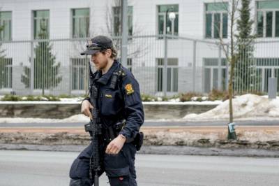 Kvinne siktet etter ambassadebombing