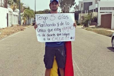 Ramón (33) og Leander (20) flyktet fra Venezuela. Nå håper de på demokrati.