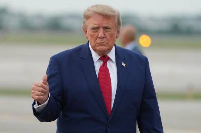 Trump saksøkt for å selge tidlig tilgang til egne innlegg