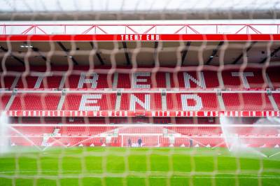 Nottingham Forest sparker Sean Dyche og søker sesongens fjerde manager