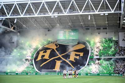 Skandalescener i svensk cupkamp – maskerte tilskuere tok seg inn på banen