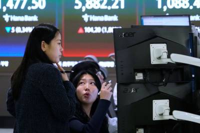 Skjør våpenhvile preger markedene før forhandlinger i helgen