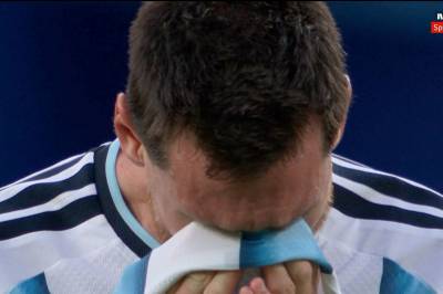 Tårevåt Messi herjet i VM-åpningen