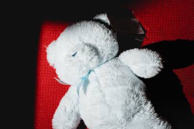 Aner ikke hvor mye mikroplast som slites fra barns kosedyr