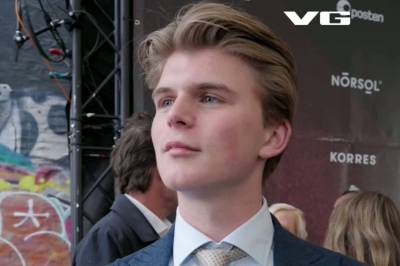 – Hvor er frakken din?