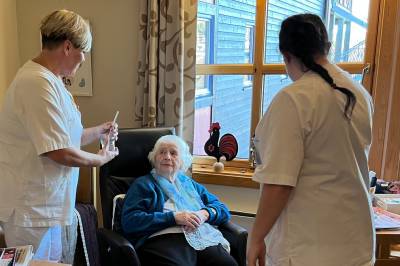 Satser på tannhelse blant eldre: – Mange vegrer seg for å få hjelp