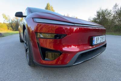 Tesla fjerner «Autopilot» i USA