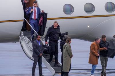 Witkoff tilbake i Norge – møtte Støre på flyet