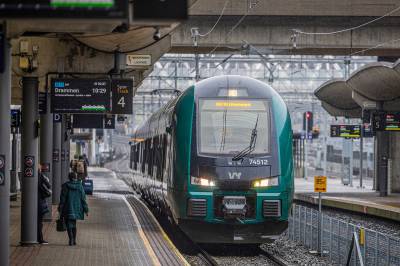 Høyre-politiker lei av togkaoset: – Er det ingen på jobb?