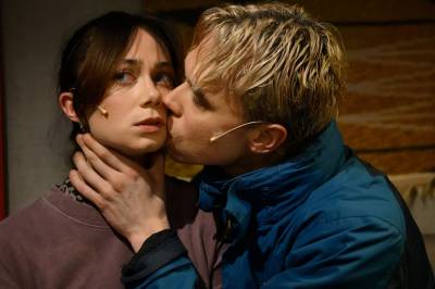 Hva skjer om Sverige blir et anarki? Den tankeleken er blitt teater i Stockholm. 