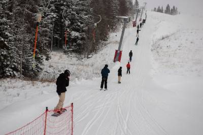 Inviterer barn til gratis slalåm og svømming i vinterferien