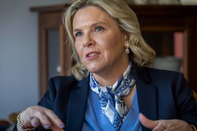 Hvem sier nei til gratis penger, lavere priser og rentenedgang på kjøpet?